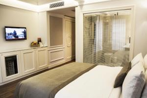 Deluxe Double Room room in Mina Hotel - Special Category