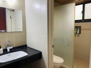 Phòng Giường Đôi Nhìn Ra Núi (Double Room with Mountain View)