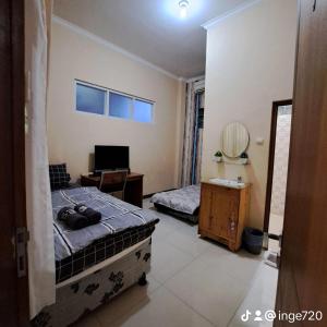 Phòng Hai Giường Đơn Loại Sang (Deluxe Twin Room)