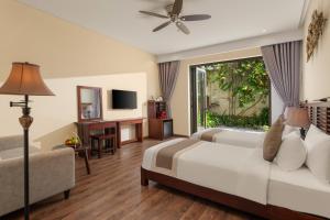 Phòng Deluxe hướng sân vườn (Deluxe Garden Room)