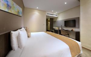 Phòng Tiêu chuẩn có 2 giường kết hợp (Standard Room with Combined Twin Beds)