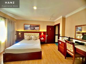 Phòng Superior giường đôi lớn (Superior Queen Room)