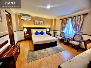 Phòng Superior giường đôi lớn (Superior Queen Room)