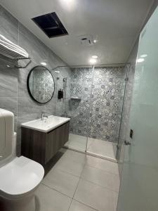 Phòng Deluxe Giường Đôi (Earth Double Room)