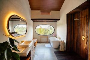 Executive Suite with Free One-Hour Massage