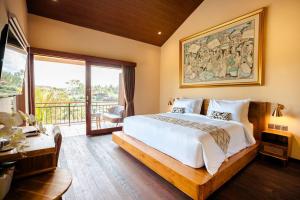 Biệt thự 3 Phòng ngủ có Hồ bơi Riêng (Three-Bedroom Private Pool Villa)