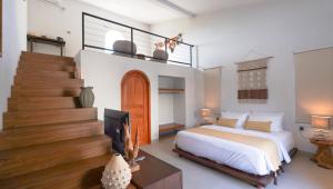Phòng gác mái (Loft)