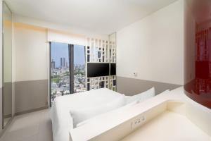 Wink Lite Plus Queen Cityview