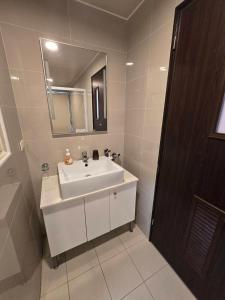 Phòng Giường Đôi Có Ban Công (Double Room with Balcony)