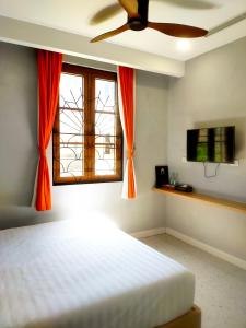 Phòng Superior giường đôi lớn (Superior Queen Room)