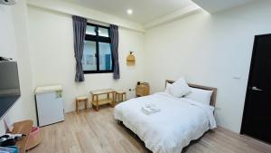 Phòng Tiêu Chuẩn Giường Đôi (Standard Double Room)