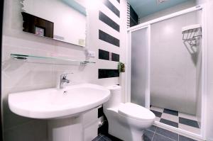 Phòng 4 Người kiểu Nhật Bản (Japanese-Style Quadruple Room)