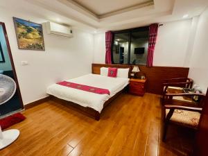 Phòng Tiêu Chuẩn Giường Lớn (Standard King Room)