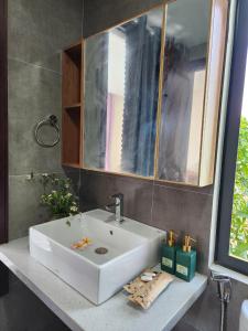 Phòng 2 Giường Đơn Nhìn Ra Khu Vườn (Twin Room with Garden View)
