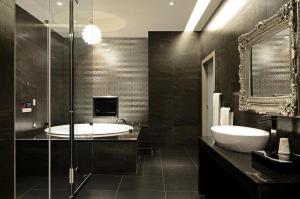 Phòng Đôi Loại Sang Có KTV (Deluxe Double Room with KTV)