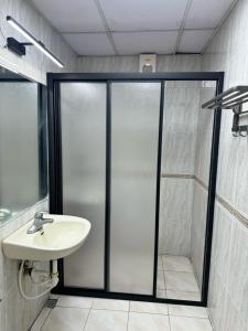 Phòng Giường Đôi Với Phòng Tắm Chung (Double Room with Shared Bathroom)