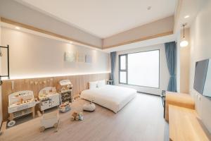 Japanese Style Superior Family Room