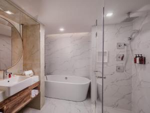 Suite giường King (Suite King)