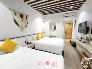 Phòng 3 Người Nhìn Ra Hồ Nước (Triple Room with Lake View)