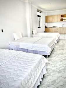 Phòng Gia Đình Với Phòng Tắm Chung (Family Room with Shared Bathroom)