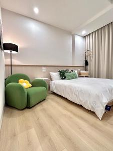 Nhà 2 Phòng Ngủ (Two-Bedroom House)