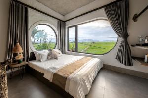 Phòng Có Giường Cỡ King Nhìn Ra Hồ Nước (King Room with Lake View)