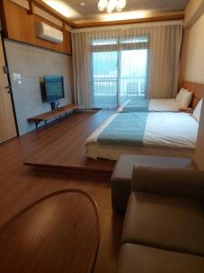 Phòng 4 người nhìn ra vườn (Quadruple Room with Garden View)