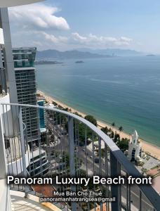 Căn hộ 2 Phòng ngủ có Ban công và Nhìn ra Biển (Two-Bedroom Apartment with Balcony and Sea View)
