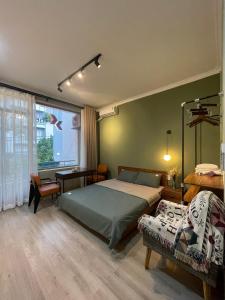 Phòng Giường Đôi Có Ban Công (Double Room with Balcony)