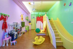 Suite Gia Đình Deluxe (Deluxe Family Suite)