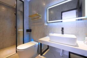 Phòng Đôi Loại Sang (Deluxe Double Room)