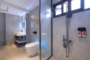 Phòng Deluxe 4 người (Deluxe Quadruple Room)
