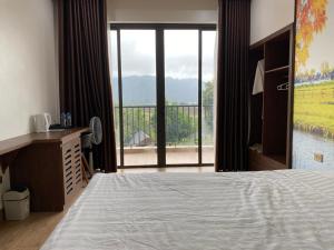 Phòng Giường Đôi Có Ban Công (Double Room with Balcony)