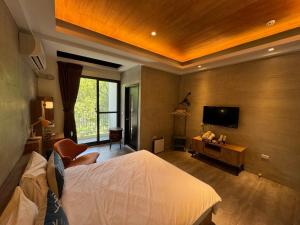 Room 202