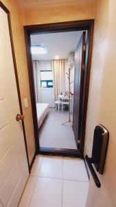 Phòng Giường Đôi Có Phòng Tắm Riêng (Double Room with Private Bathroom)