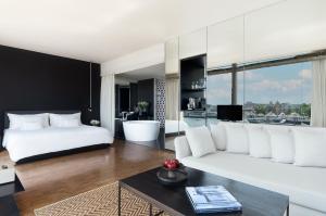 Wat Arun Suite