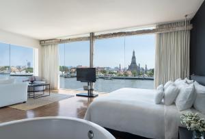 Wat Arun Suite