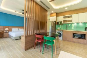 Studio Nhìn Ra Núi (Studio with Mountain View)