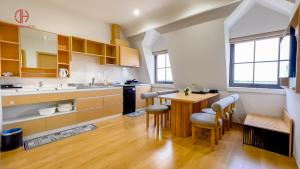 Căn Hộ 2 Phòng Ngủ (Two-Bedroom Apartment)