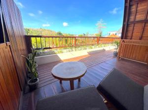 Phòng Giường Đôi Có Ban Công (Double Room with Balcony)