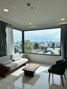 Căn hộ 2 phòng ngủ nhìn ra cảnh thành phố (Two-Bedroom Apartment with City View)