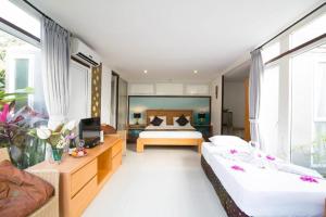 Ưu đãi Đặc biệt - Hai Phòng Tiêu chuẩn Giường Đôi (Special Offer - Two Standard Double Room)