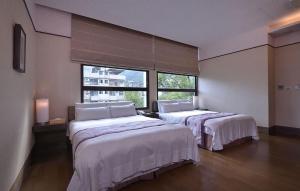 Phòng Gia Đình (4 Người Lớn) (Family Room (4 Adults))