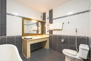 Suite Gia Đình Deluxe (Deluxe Family Suite)