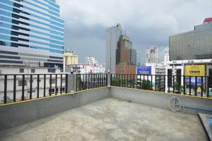 Phòng Giường Đôi Với Phòng Tắm Chung (Double Room with Shared Bathroom)