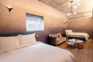 Phòng Deluxe 4 người (Deluxe Quadruple Room)