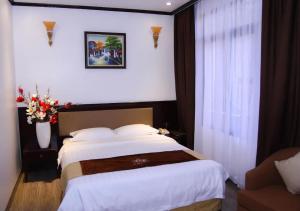 Phòng Tiêu Chuẩn Giường Đôi (Standard Double Room)