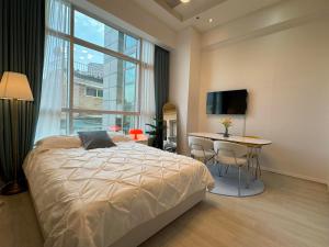 Căn Hộ 1 Phòng Ngủ Nhìn Ra Thành Phố (One-Bedroom Apartment With City View)
