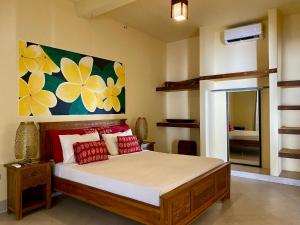 Biệt Thự Có Hồ Bơi Riêng (Villa with Private Pool)