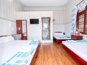 4 Phòng Ngủ (4 Bedrooms)